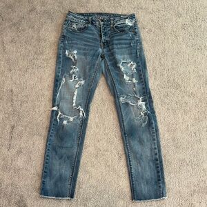 American Eagle Tom Girl Jean size 0 regular stretch ripped jeans
